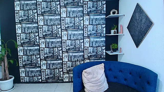 ChloeTurner_'s cam snapshot