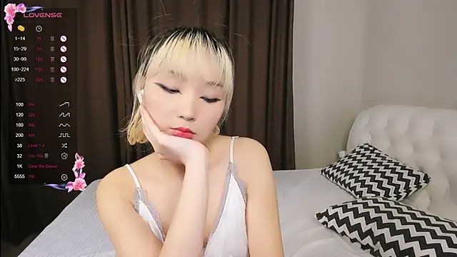 Milla_Aheo's cam snapshot