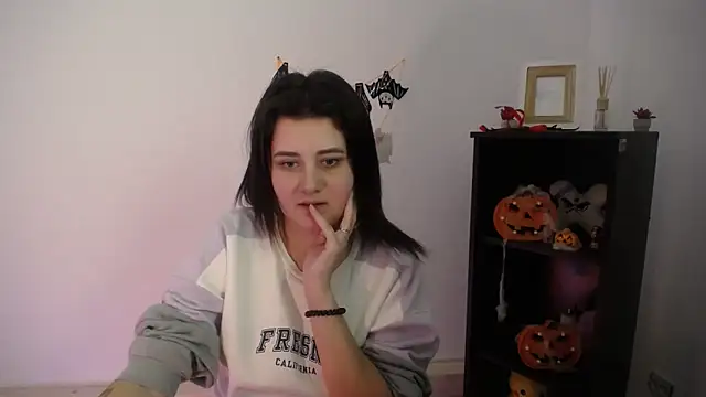 Katrin_kiss_'s cam snapshot