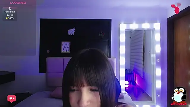 _Charlotte_Collins_'s cam snapshot