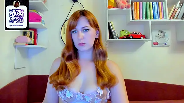 liya_gorgeous's cam snapshot