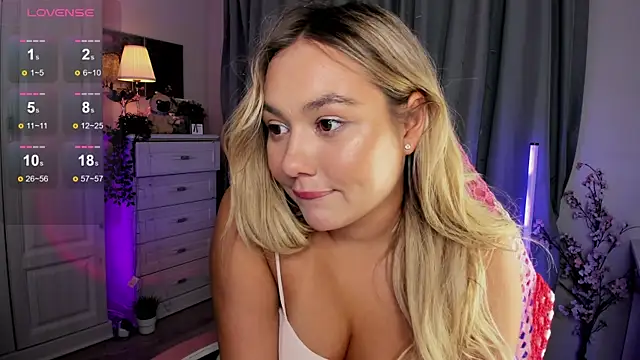 _Loneve__'s cam snapshot