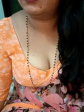 Urmila_kannada's cam snapshot