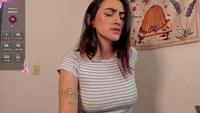 Gabee7_'s cam snapshot