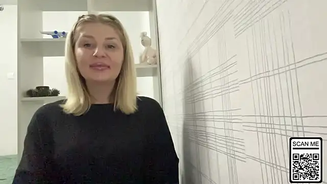 Blondie_xoxoxo's cam snapshot