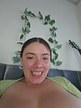 valery_mora's cam snapshot