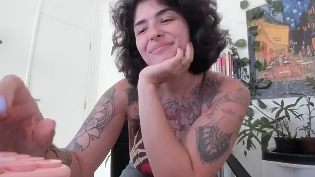 TaliMajesty's cam snapshot