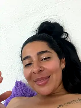 Meganmilk1 live sex cam