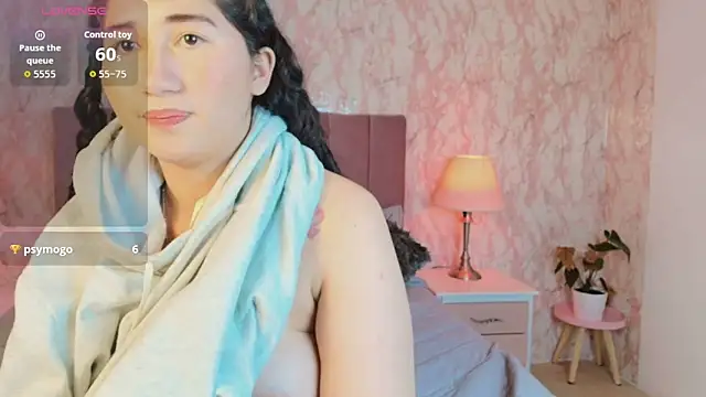 Megannn__21's cam snapshot