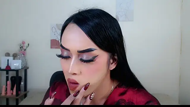 Lessandra_Lust live sex cam