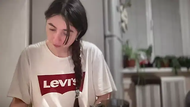 ShizukuHunter's cam snapshot