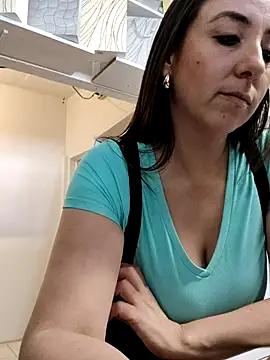 Mia_Novikov's cam snapshot