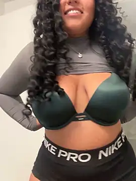 Gata_fyera's cam snapshot