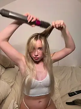 SexySaraxxoo live sex cam