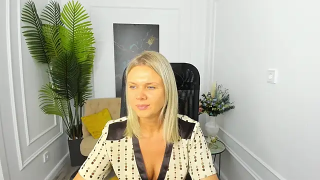 AgathaKlouin's cam snapshot