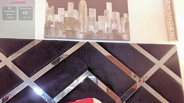 iamCharlotte19's cam snapshot