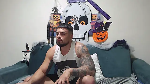 Tiberius_hunk live sex cam