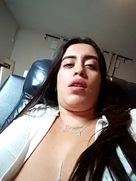 Freyja300 live sex cam