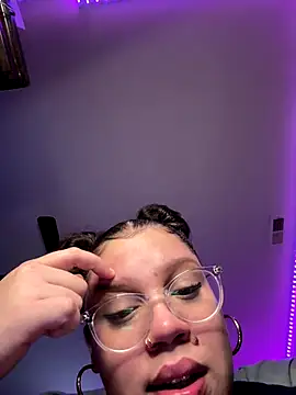 QueenNuttCollector live sex cam