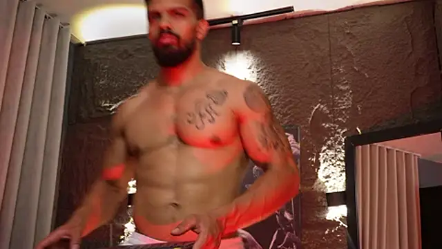 DannSaenz live sex cam