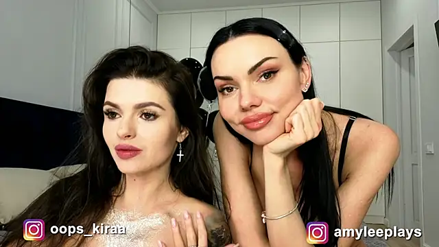 AmyLeeplay live sex cam