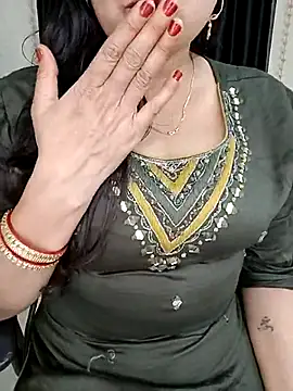 kaamuk_shweta live sex cam