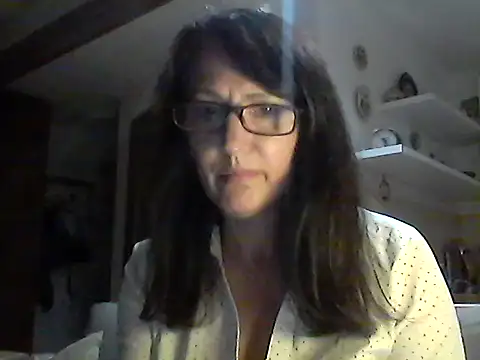 Elena48324 live sex cam