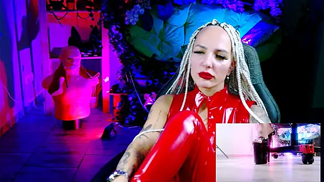 MonicaMaxwel's cam snapshot