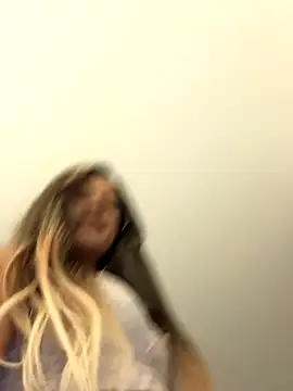 Alisha-Bond's cam snapshot