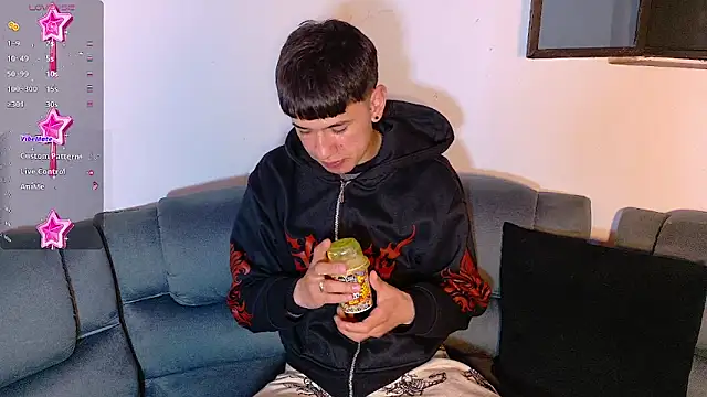 Twink_daren's cam snapshot