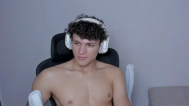 laurent_nova's cam snapshot