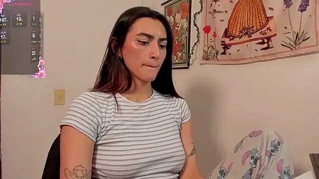 Gabee7_'s cam snapshot