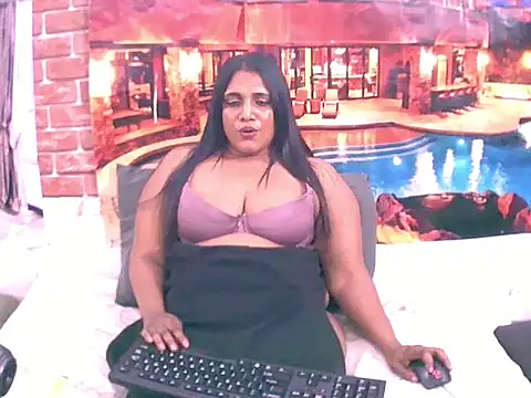 IndianSexyLady4u's cam snapshot