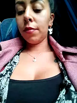 Luianna's cam snapshot