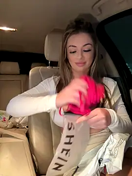 IsabellaEtthan live sex cam