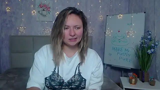 SallyVerda's cam snapshot