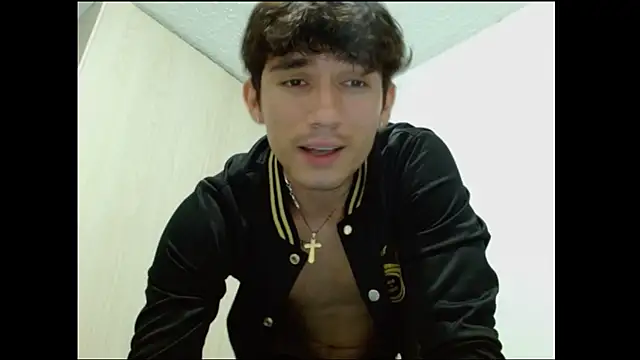 ChicoMaloFfF live sex cam