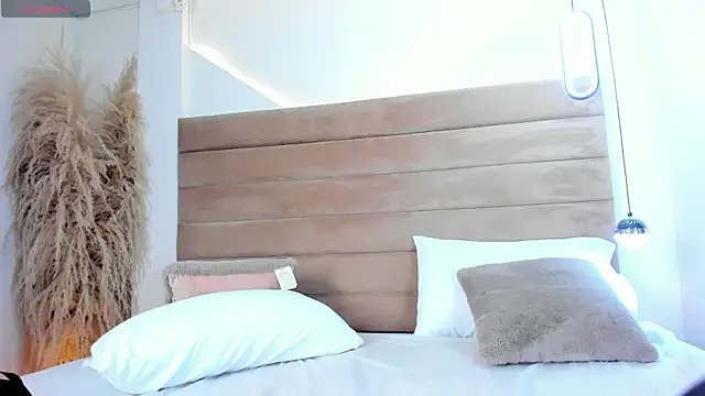 QetziaStoun's cam snapshot