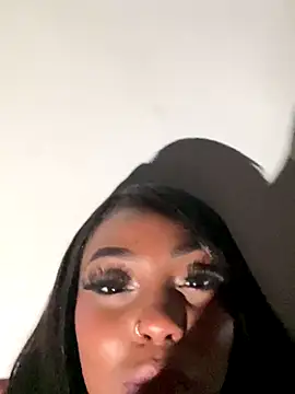 zaracollins01 live sex cam