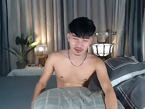 be_more24's cam snapshot