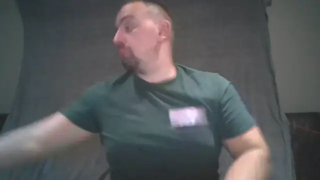 Me2YouYou2Me22's cam snapshot