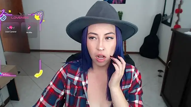 charlottezoe15's cam snapshot