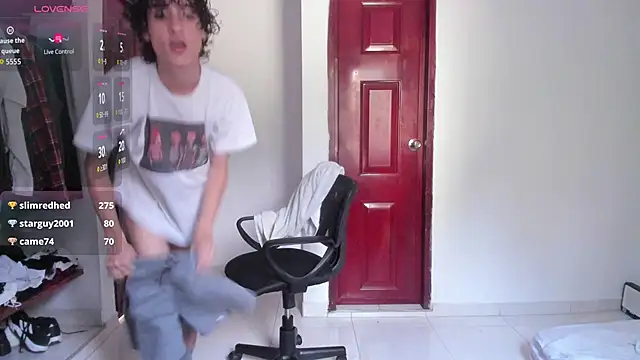 Danni18 live sex cam