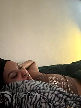 Your_Paris live sex cam