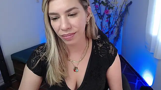 ms_sofia_x live sex cam