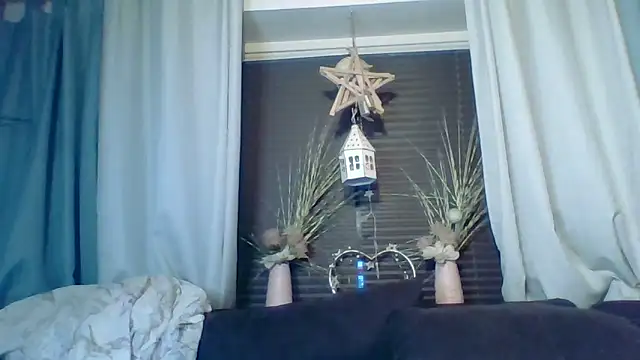 DevilsAngel13's cam snapshot