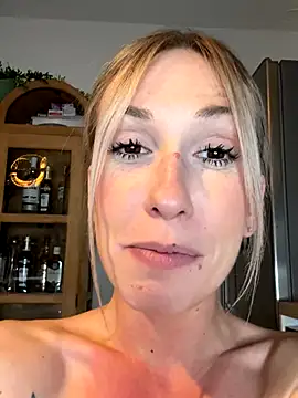 lola_tentatiion live sex cam