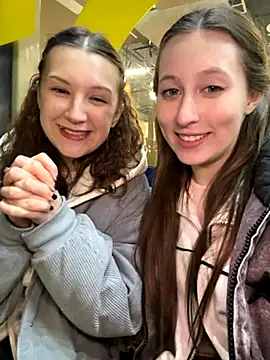 FroggyAnna live sex cam