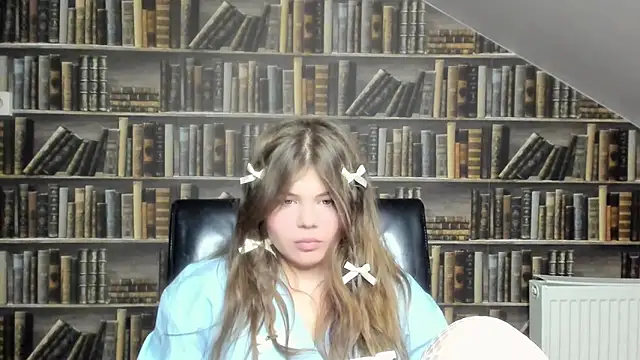 Lilly_Jess's cam snapshot