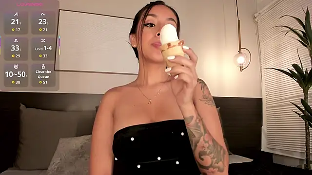 SophieBlake's cam snapshot